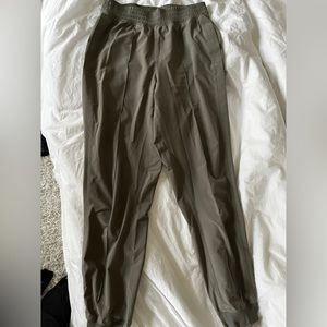 Lululemon joggers
